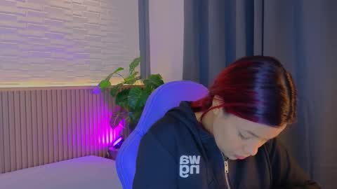 milena_lawson online show from October 3, 11:07 am