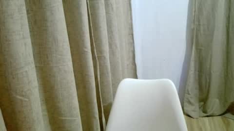 miletera online show from November 16, 8:14 pm