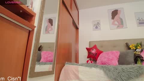 Snapshot of miley_baker chatting on January 23, 4:26 pm Miley online show from January 23, 4:26 pm