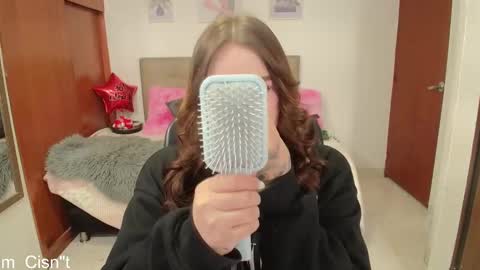 Snapshot of miley_baker chatting on January 25, 11:44 am Miley online show from January 25, 11:44 am