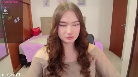 Snapshot of miley_baker chatting on February 4, 2:10 pm Miley online show from February 4, 2:10 pm