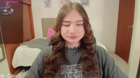 Snapshot of miley_baker chatting on February 8, 1:33 pm Miley online show from February 8, 1:33 pm