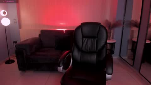 Snapshot of mileycruz_ chatting on March 5, 3:51 am Miley Cruz IG miley model23 online show from March 5, 3:51 am