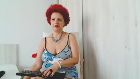 Milfsupreme online show from September 9, 11:21 am