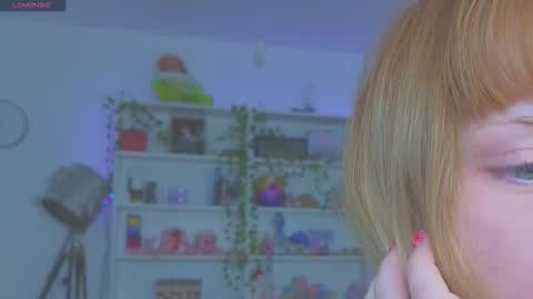 Snapshot of miliameow chatting on September 28, 9:09 pm Milia online show from September 28, 9:09 pm