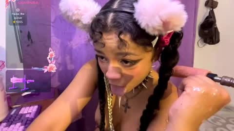 milikitt online show from October 6, 5:49 am