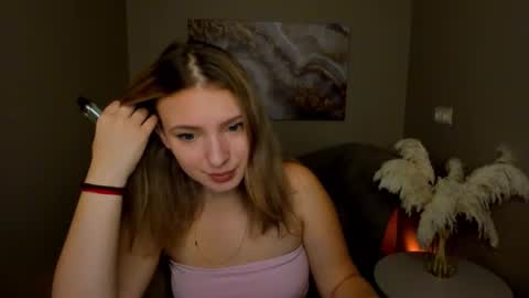 milinafox online show from September 29, 3:55 am