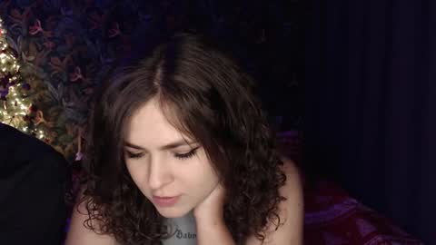 Stella and Neo online show from January 4, 11:48 pm