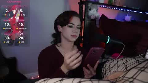 Snapshot of milkingmarlo chatting on September 19, 1:40 am milkingmarlo online show from September 19, 1:40 am