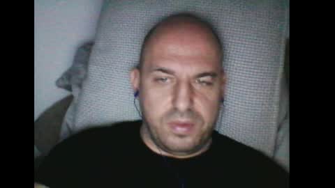 Snapshot of milkiwaay chatting on December 14, 12:11 am Milkiwaay online show from December 14, 12:11 am