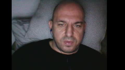 Snapshot of milkiwaay chatting on December 23, 2:45 am Milkiwaay online show from December 23, 2:45 am