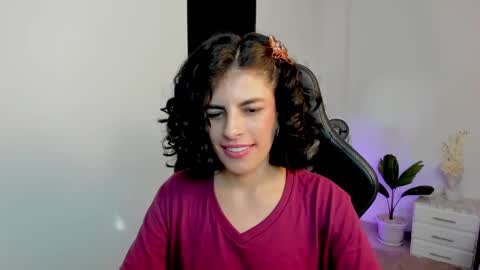 Snapshot of milla_pixxie chatting on December 19, 12:23 pm Milagros online show from December 19, 12:23 pm