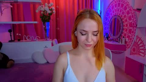 Snapshot of millana_hot chatting on September 19, 8:53 pm Milana online show from September 19, 8:53 pm