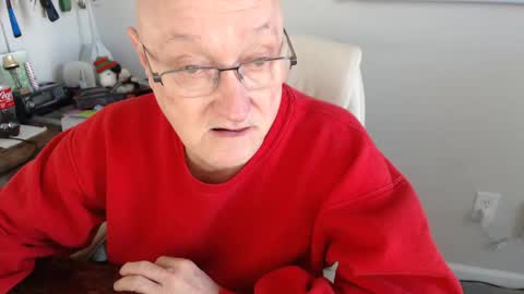 Snapshot of millenium0129 chatting on March 3, 7:39 pm millenium0129 online show from March 3, 7:39 pm