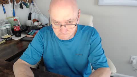 Snapshot of millenium0129 chatting on September 18, 6:10 pm millenium0129 online show from September 18, 6:10 pm