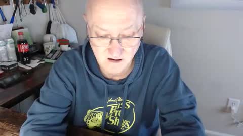 Snapshot of millenium0129 chatting on November 28, 2:36 am millenium0129 online show from November 28, 2:36 am