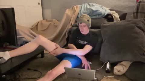 Snapshot of millerjdm chatting on February 11, 5:18 pm SlimnHungOH online show from February 11, 5:18 pm