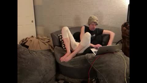 Snapshot of millerjdm chatting on February 19, 5:27 am SlimnHungOH online show from February 19, 5:27 am