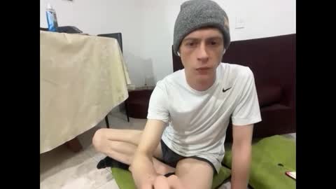 Snapshot of millerjdm chatting on September 21, 6:04 am SlimnHungOH online show from September 21, 6:04 am