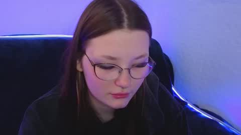 Millie online show from October 2, 3:13 am