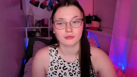 Millie online show from November 26, 10:16 am