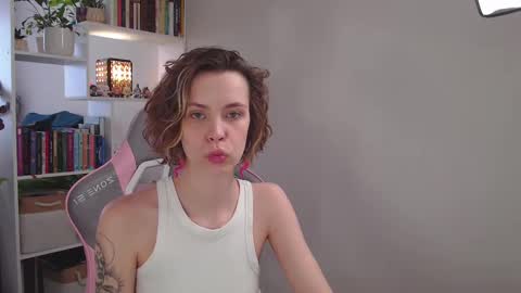 Milly online show from February 16, 7:04 am