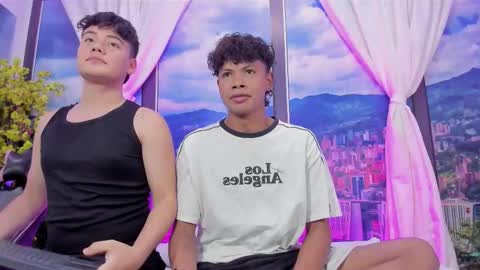 miltondelis online show from September 26, 2:59 am