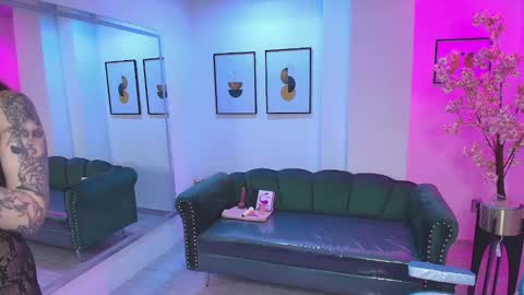 Milu ballmer  online show from February 4, 2:43 pm