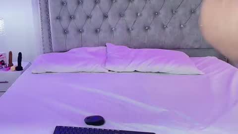 Milu ballmer  online show from February 19, 11:38 am