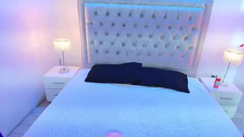 Milu ballmer  online show from October 3, 6:27 pm