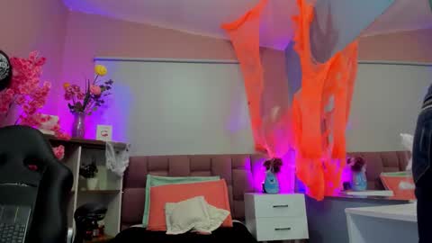  Milu Belucci  online show from October 18, 3:57 pm