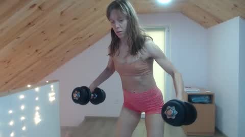 milusea online show from December 30, 1:14 pm