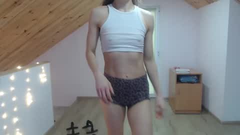 milusea online show from January 17, 12:21 pm