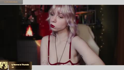 Mimi Bunny  online show from February 6, 5:35 am