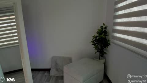 mimmyfit1 online show from December 17, 7:15 pm