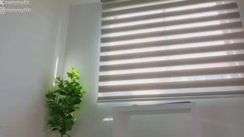 mimmyfit1 online show from January 22, 8:49 pm