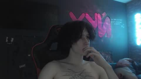 Snapshot of min1pekka chatting on September 18, 1:18 am Max online show from September 18, 1:18 am