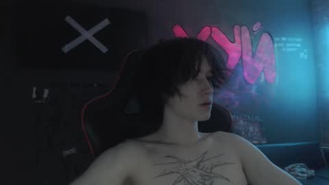 Snapshot of min1pekka chatting on September 20, 2:01 am Max online show from September 20, 2:01 am