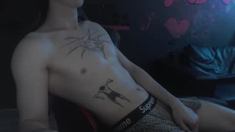 Snapshot of min1pekka chatting on September 21, 2:02 am Max online show from September 21, 2:02 am