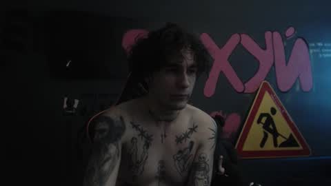 Snapshot of min1pekka chatting on November 14, 1:32 pm Max online show from November 14, 1:32 pm