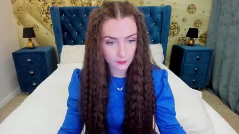 Snapshot of minchelskatrina chatting on September 16, 7:42 am minchelskatrina online show from September 16, 7:42 am