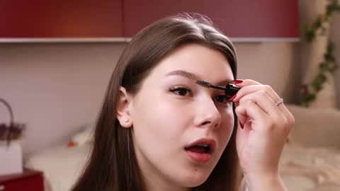 Mindi online show from October 4, 7:17 am