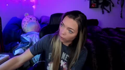 Mindy Mars online show from January 3, 12:41 pm