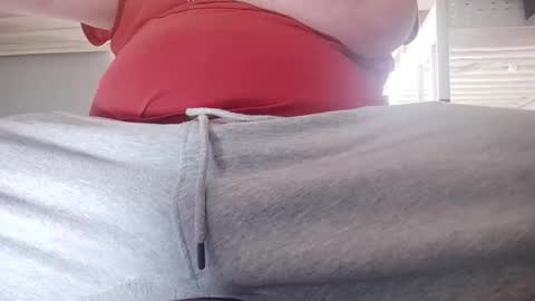 Snapshot of minecraftpickaxe chatting on December 14, 1:16 pm minecraftpickaxe online show from December 14, 1:16 pm