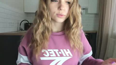 Snapshot of minionfriend chatting on October 15, 10:26 am minionfriend online show from October 15, 10:26 am