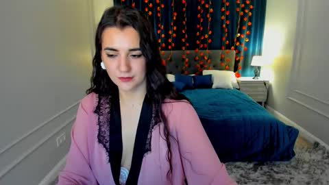 Jessi online show from November 18, 8:13 pm