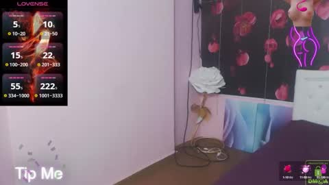 Snapshot of mira_cle_ chatting on October 10, 8:46 am mira_cle_ online show from October 10, 8:46 am