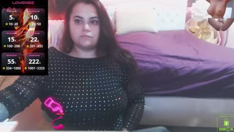 Snapshot of mira_cle_ chatting on October 27, 8:18 am mira_cle_ online show from October 27, 8:18 am