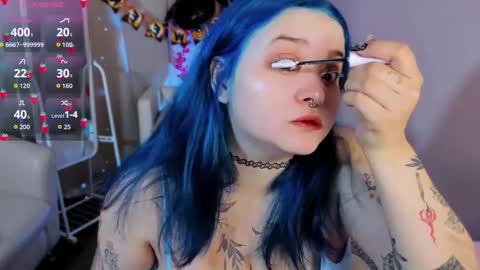 Snapshot of mira_fyre chatting on October 19, 9:04 pm MIra online show from October 19, 9:04 pm