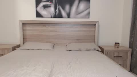 Snapshot of mira_jade chatting on September 18, 6:43 pm mira_jade online show from September 18, 6:43 pm